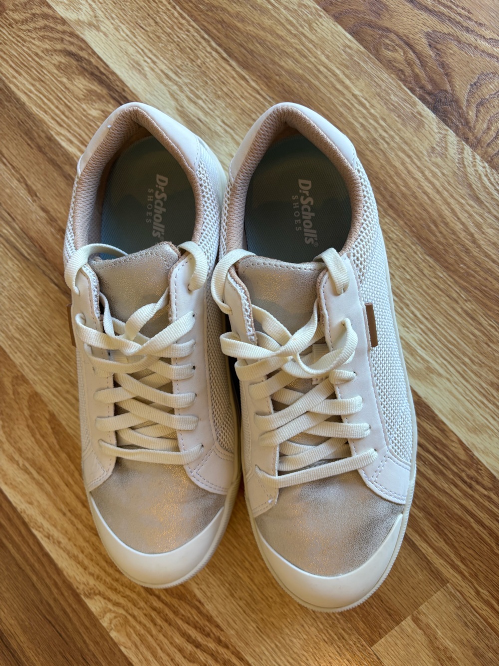 Dr. Scholl's Women's Beige Lace-Up Sneakers